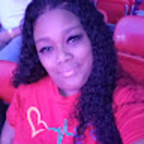Meet your Posher, Latrice - Picture 1 of 1